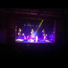 kali monte la riviere at Centre Culturel Robert Loyson