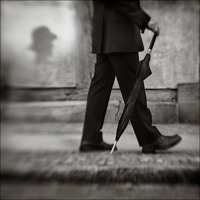 Schulze & Schultze - Mit Regenschirm, Charme und Melone