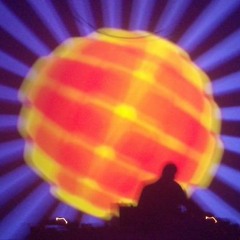 LGDP 04-11-00 - Southport Weekender