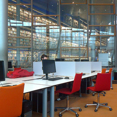 20121112 TU Delft Library, quiet study room - general ambience