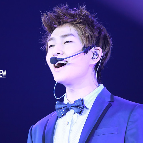 120722 Onew Won't Give Up & Passionate Goodbye