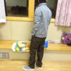 HALE-SANDALI NA LANG