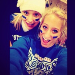 Btw she lost voice she is actually an amazing singer!!!!