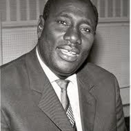 عبدالعزيز محمد داؤود - السراى