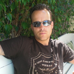 01 Don't You Give In