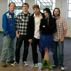 Donna The Buffalo - Everything Seems To Want To Hurt This Time