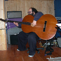 Dallo-chitarroneRMXMRXMR