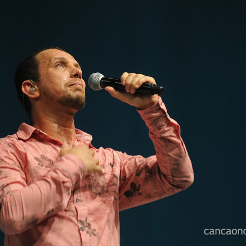 Adoração e Vida - Renda-se (Ao Vivo HOSANA Brasil 2012)