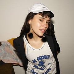 Oyster Mix: Laila Sakini