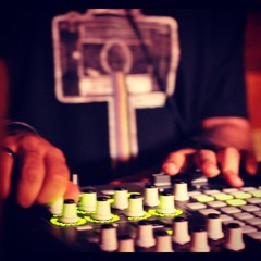 RIFFS - Soundesign edit 1