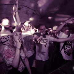 JARMZANOVA STEPPING UP