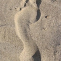 PNG Girls - Barefeet 2012