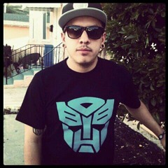 Tranzformer feat. Shi Dog & Tenacity- HIT 'EM HIT EM WIT' A SMILE (prod. by Tranzformer)