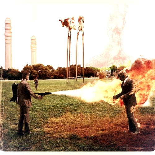 plays Pink Floyd