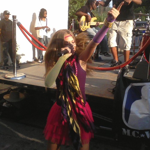 Stream Miss Mulatto _ Jump rope Hula hupe x Look at me_Showmix by RHEDD ...