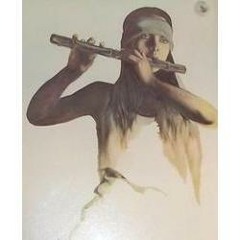 Un indio con un iphone5 original mix