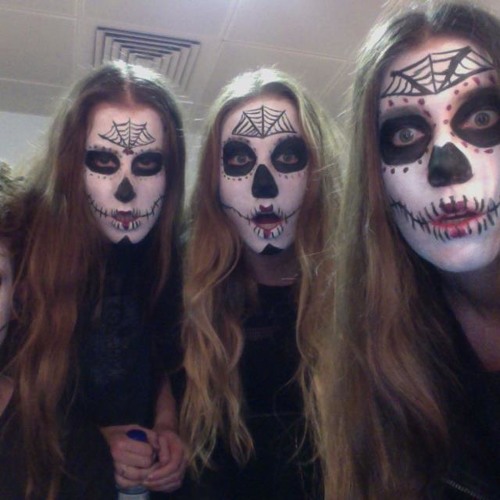 Haim - Hazy Shade of Winter (Simon & Garfunkel Cover)