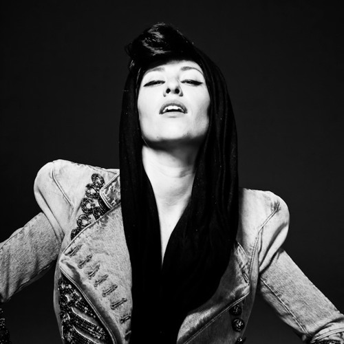 Stream Throwin Shade By L A D Y M O N I X Listen Online For Free On