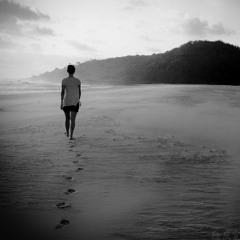 Balloon With Boots - Away [FREE DOWNLOAD]  "Raadio 2 NÄDALA DEMO!"