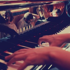 Hora do Almoço + Mamãe Coragem