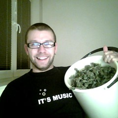 Maniac Paul - RaggaFuckingJungle  [08 feb. 2012] Czech Republic