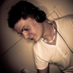 11A - 132.0 - Ummet Ozcan vs. Dash Berlin vs. W&W - The Waiting AK47 (Garry Woods Mashup)
