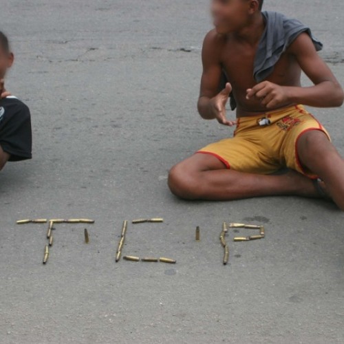 TENTOU DA GOLPE EM LUCAS  (( MC MOSCA & LP ))