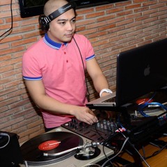 Titanium Spanish Version ((DJ TOM ReDrum))