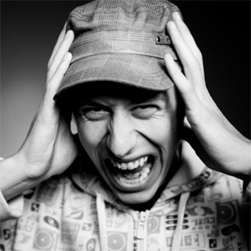 Khainz & Kore - Borracho y no bebe (Levi Petite Bootleg)