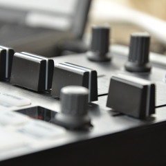 South Bliss Projekt- Out of My Mind (Techy Romantics)