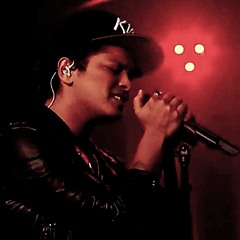 Bruno Mars | When I Was Your Man (Live On Jimmy Kimmel)