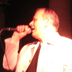 Drei Minuten ohne Sorgen_Rey Vulcano