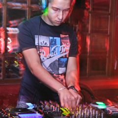 Best House Music 2013 So Hot (Partie 1) Mixed By DJ ILYASSE
