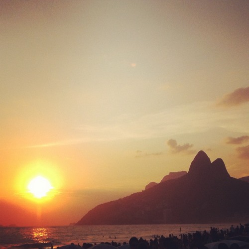 FINALLY VS SING2ME-THOMAS GOLD FEAT. JULIE MCKNIGHT KING OF TOMORROW,REMIX BY DJPAULO