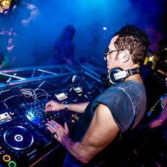 Supalova live Joe T Vannelli 11.01.13