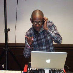 Dj Aubrey- PSY Gangnam style, Dbanj Oliver Twist. Lmfao & Black Eyed Peas I gotta feeling. CLUBMIX