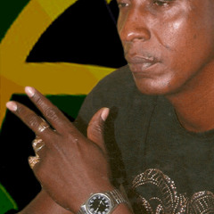 Colonel Lloydie Comp