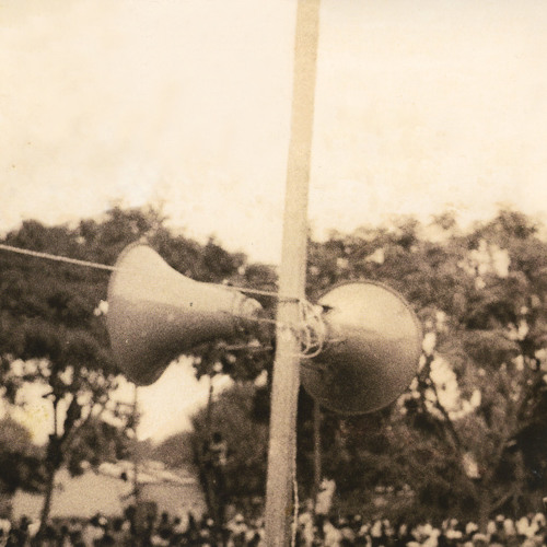 Radio Cómeme - Sentimental Flashback 7 by Lena Willikens