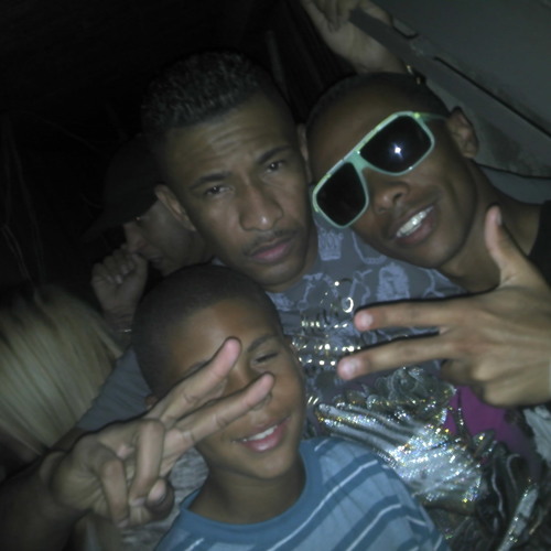 MC PONEIS - MÃE 2011 ( DJ LEANDRO)