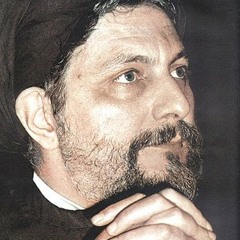 موسى الصدر لنا قائد