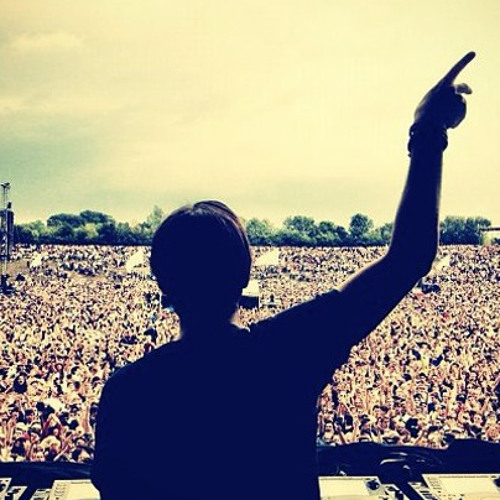 Calling (Lose My Mind) vs Titanium (Alesso Remix) Mashup 2