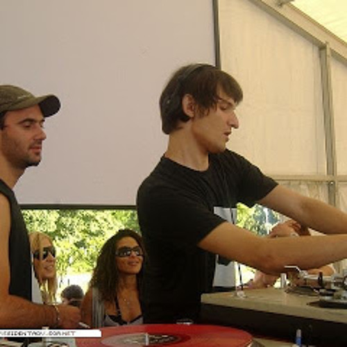 Raresh vs Pedro - Studio Martin Bucharest - 04.08.2006