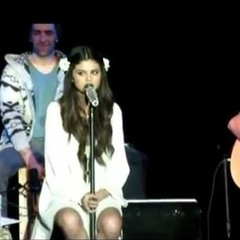 Selena Gomez - Cry Me A River