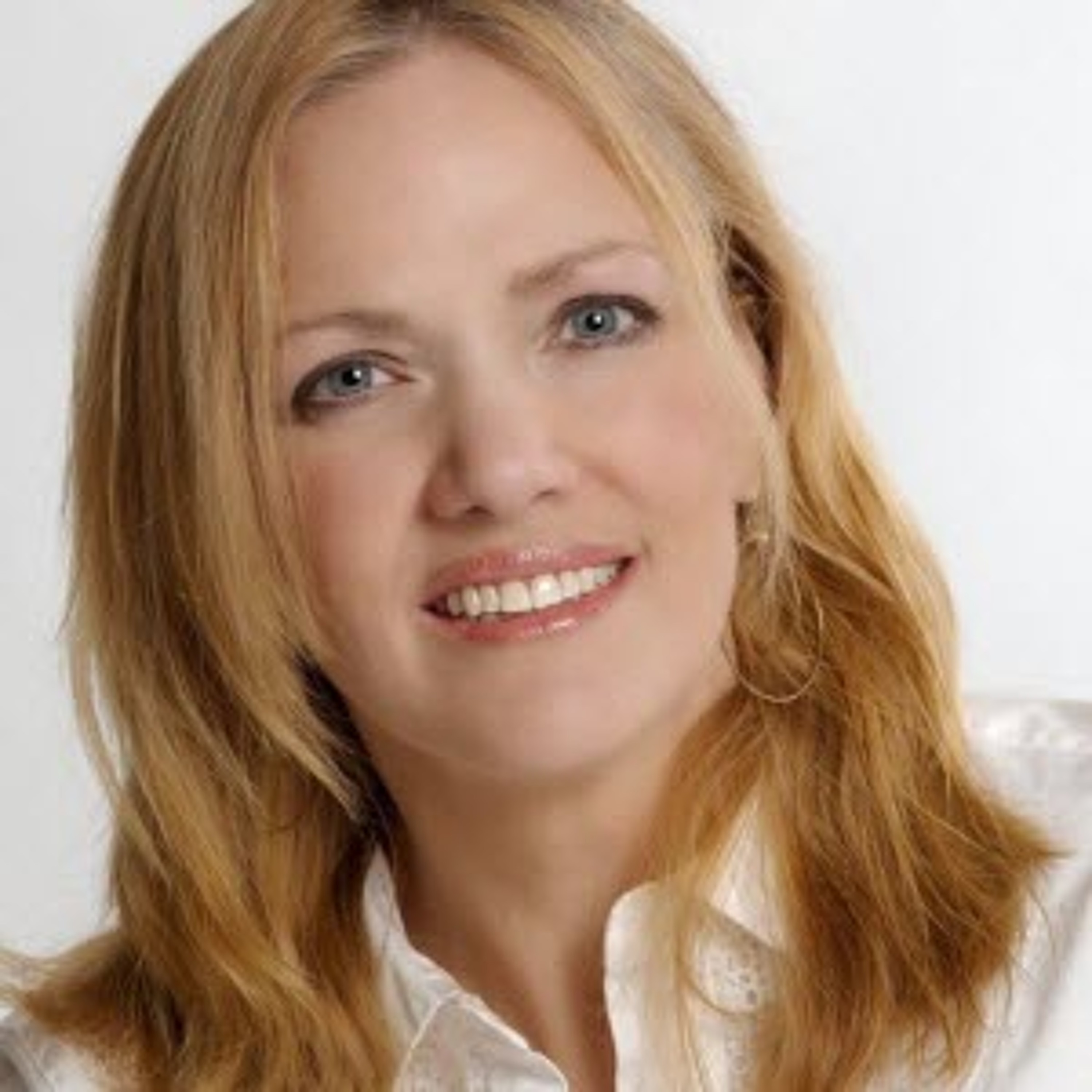 Lori Ruff - The LinkedIn Diva Gives Her Vision of Networking episode artwork