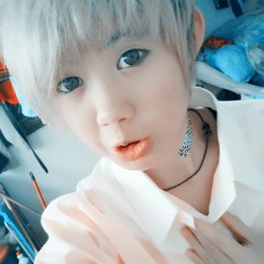 我多想抱着你哭 (๑•́ ₃ •̀๑)