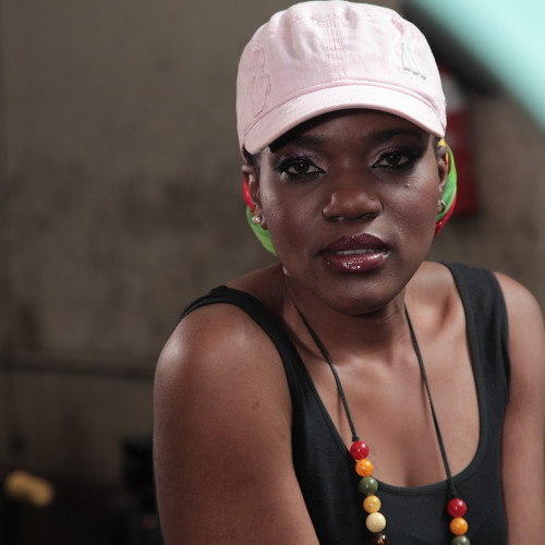 Amileena ft Collo Hali Mahututi (2) by Amileena Amileena M. Free