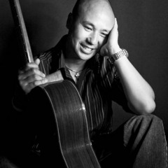 'Tiếng Mưa Đêm' - Guitar solo by Thai Nguyen