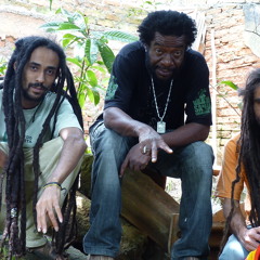 Ligados pela música - UKIEMANA feat. FATSTRING (Jamaica)