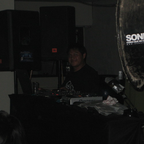 TECNO PLESE GIGME VS PAJARITO DJ LIDER.S MUSIC DEL ECUADOR