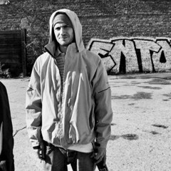 Huss und Hodn - Atomgott